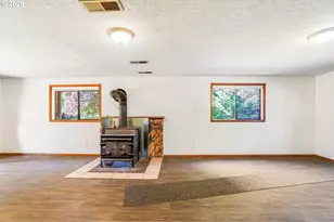 8748 Enclid St, Salem, OR 97305 - Photo 26