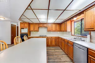 8748 Enclid St, Salem, OR 97305 - Photo 10