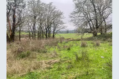 1698 Doerner Rd, Roseburg, OR 97471 - Photo 4