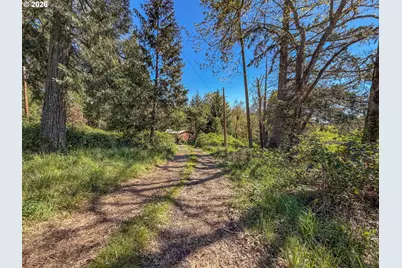 1698 Doerner Rd, Roseburg, OR 97471 - Photo 10