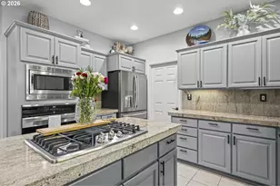 8560 SW 151st Pl, Beaverton, OR 97007 - Photo 16