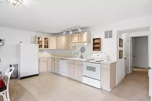 4696 NE Windward Pl, Lincoln City, OR 97367 - Photo 20