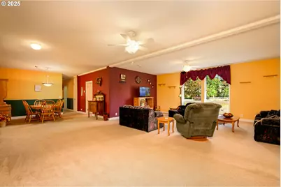 982 Reston Rd, Roseburg, OR 97471 - Photo 26