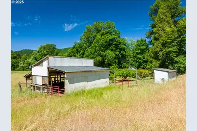 982 Reston Rd, Roseburg, OR 97471 - Photo 42