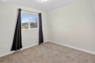 17194 SE Rhododendron St, Happy Valley, OR 97086 - Photo 18