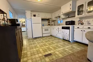 1475 Green Acres Rd, Eugene, OR 97408 - Photo 6