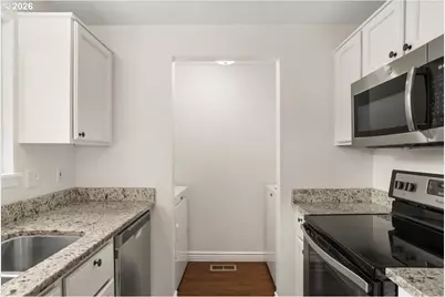 8125 SW Pine St, Portland, OR 97223 - Photo 14
