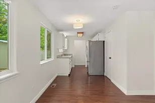 8125 SW Pine St, Portland, OR 97223 - Photo 12