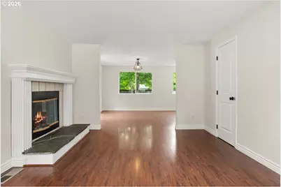 8125 SW Pine St, Portland, OR 97223 - Photo 6