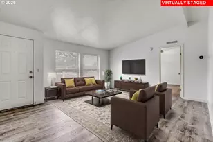 10302 NW 317th Ave, North Plains, OR 97133 - Photo 2