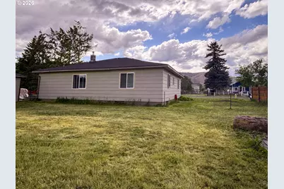 2190 18th St, Baker City, OR 97814 - Photo 4