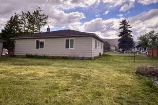 2190 18th St, Baker City, OR 97814 - Photo 4