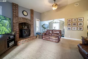 1364 Dawn Dr, Stayton, OR 97383 - Photo 4