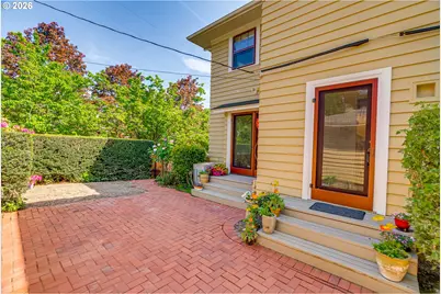 7 NE Floral Pl, Portland, OR 97232 - Photo 42