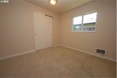 1673 29th St, Florence, OR 97439 - Photo 10