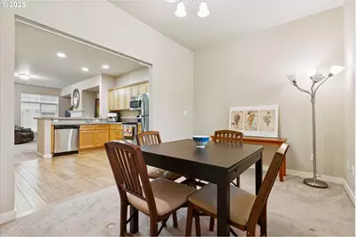 406 NE Patricia Ann Pl, Hillsboro, OR 97006 - Photo 8