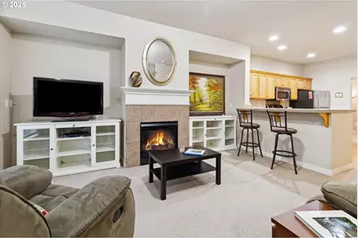 406 NE Patricia Ann Pl, Hillsboro, OR 97006 - Photo 8