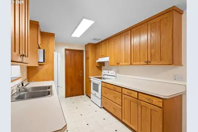 1007 NE 82nd Ave, Vancouver, WA 98664 - Photo 12