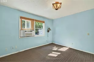 3945 NE Bryant St, Portland, OR 97211 - Photo 18