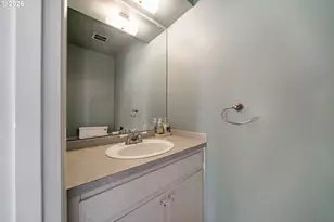 847 SW Broadway Dr, Portland, OR 97201 - Photo 18