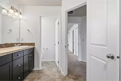 20881 SW Edgemont St, Beaverton, OR 97003 - Photo 16