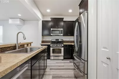 20881 SW Edgemont St, Beaverton, OR 97003 - Photo 4