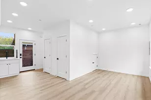 8416 SE Clay St, Portland, OR 97216 - Photo 4