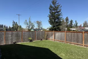 5298 Squirrel St, Springfield, OR 97478 - Photo 16