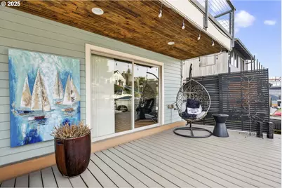 510 N Tomahawk Island Dr, Portland, OR 97217 - Photo 16