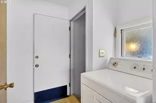 4655 SW Pendleton St, Portland, OR 97221 - Photo 16