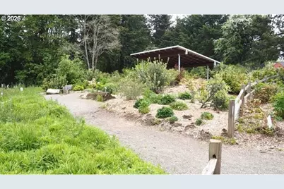 4655 SW Pendleton St, Portland, OR 97221 - Photo 46