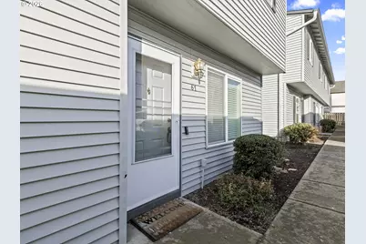 4000 NE 109th Ave #CC61, Vancouver, WA 98682 - Photo 1