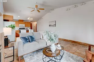 15415 SW Picadilly Ln, Beaverton, OR 97007 - Photo 10