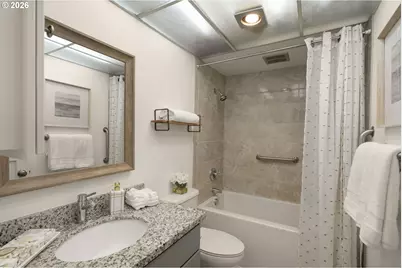 2211 SW 1st Ave #206, Portland, OR 97201 - Photo 18