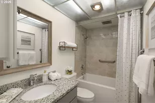 2211 SW 1st Ave, Portland, OR 97201 - Photo 18