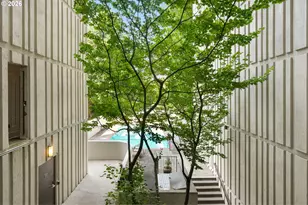 2211 SW 1st Ave, Portland, OR 97201 - Photo 20