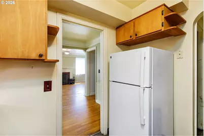 232 NE Russet St, Portland, OR 97211 - Photo 14