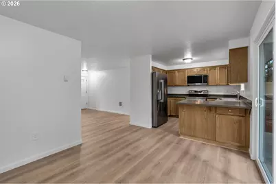 2340 SE 113th Ave, Portland, OR 97216 - Photo 8