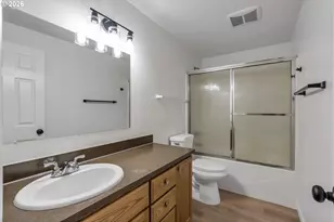 2340 SE 113th Ave, Portland, OR 97216 - Photo 12