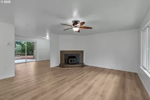 2340 SE 113th Ave, Portland, OR 97216 - Photo 4
