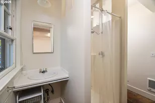 1332 SE 44th Ave, Portland, OR 97215 - Photo 40