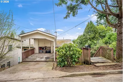 7040 SW Brier Pl, Portland, OR 97219 - Photo 2