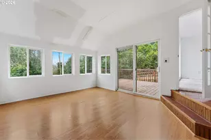 7040 SW Brier Pl, Portland, OR 97219 - Photo 16