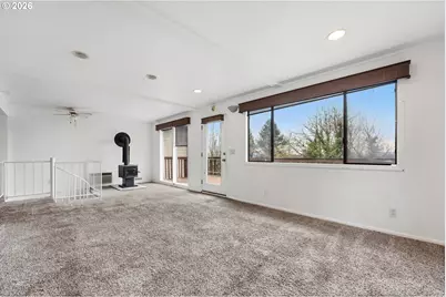 7040 SW Brier Pl, Portland, OR 97219 - Photo 4