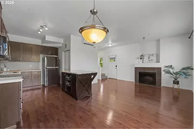 545 NW Lost Springs Ter #106, Portland, OR 97229 - Photo 10