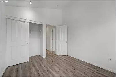 545 NW Lost Springs Ter #106, Portland, OR 97229 - Photo 26