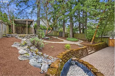 16860 SW Blackberry Ln, Beaverton, OR 97007 - Photo 32
