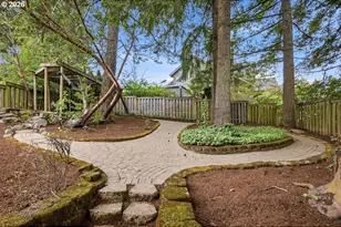 16860 SW Blackberry Ln, Beaverton, OR 97007 - Photo 30