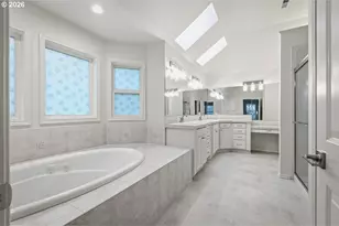 16860 SW Blackberry Ln, Beaverton, OR 97007 - Photo 26