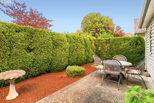 1915 NE Harewood Pl, Hillsboro, OR 97124 - Photo 28